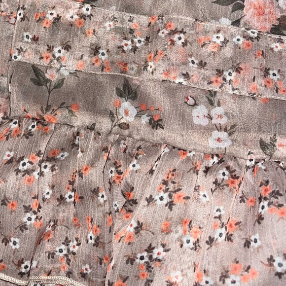 Ivy City Tiered Floral Maxi Dress - Picture 7 of 14